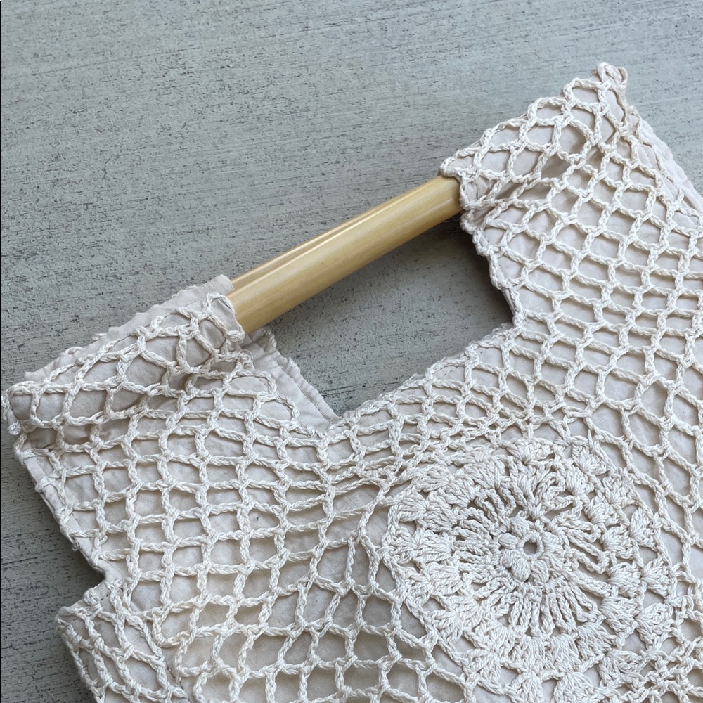 Crochet Tote with Bamboo Handles - Picture 10 of 11